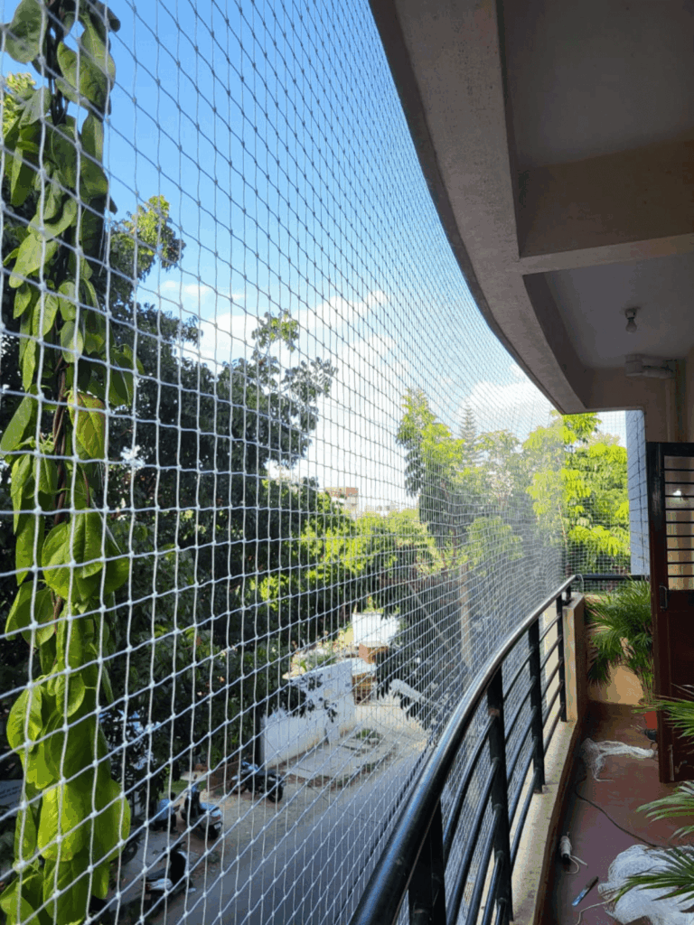Balcony safety nets